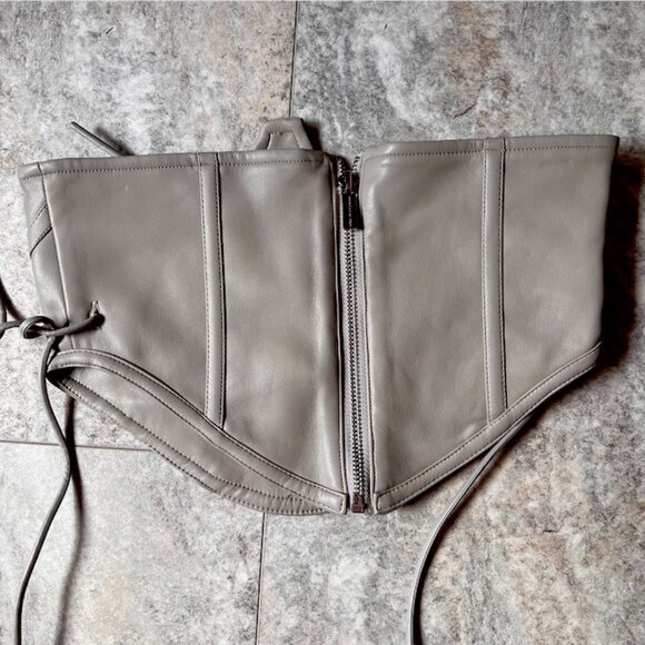 Maniere De Voir NWOT Corset Belt Vegan Leather - Picture 8 of 12